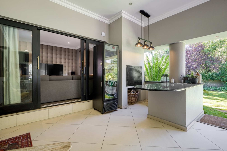 6 Bedroom Property for Sale in Dainfern Golf Estate Gauteng