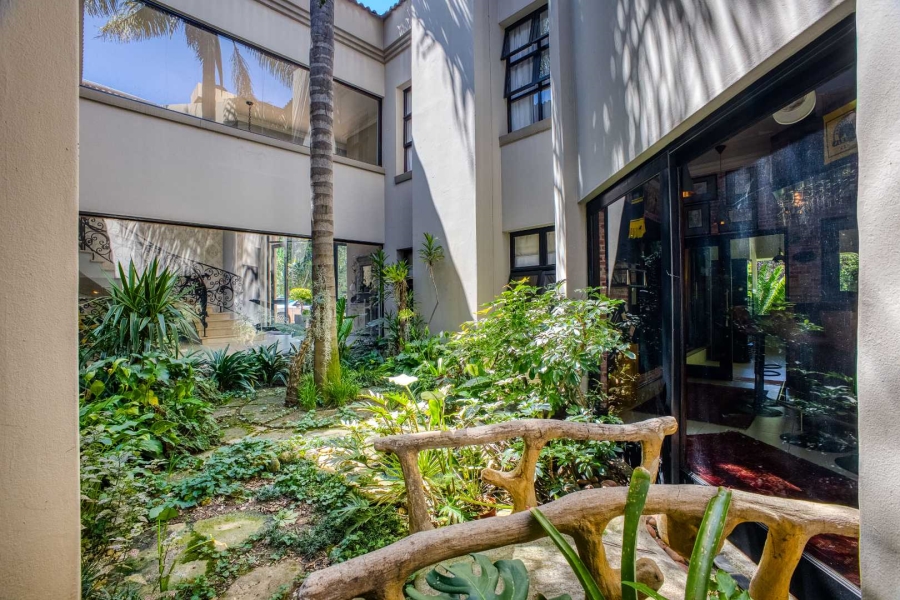 6 Bedroom Property for Sale in Dainfern Golf Estate Gauteng