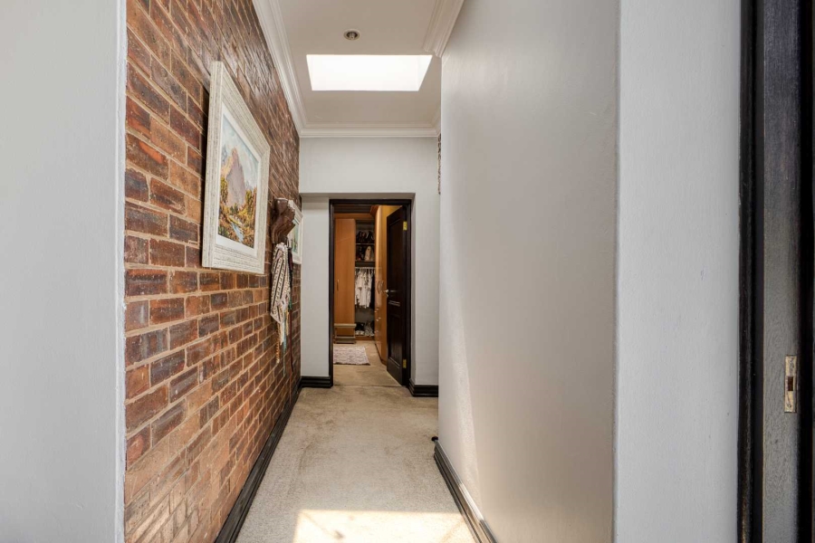 6 Bedroom Property for Sale in Dainfern Golf Estate Gauteng