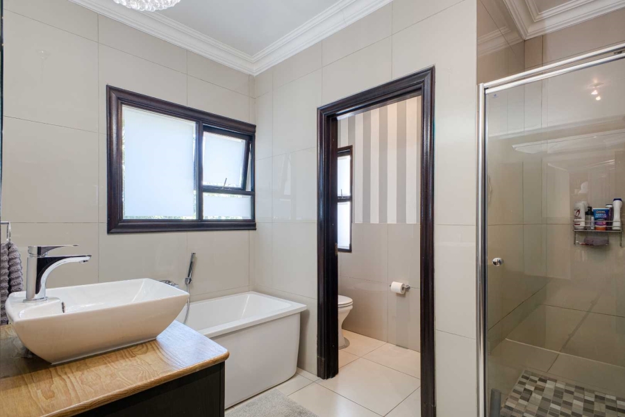 6 Bedroom Property for Sale in Dainfern Golf Estate Gauteng