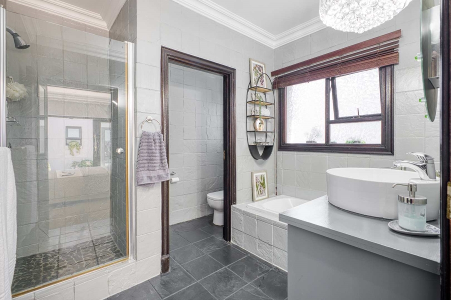 6 Bedroom Property for Sale in Dainfern Golf Estate Gauteng