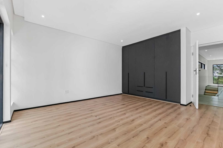 4 Bedroom Property for Sale in Helderfontein Estate Gauteng