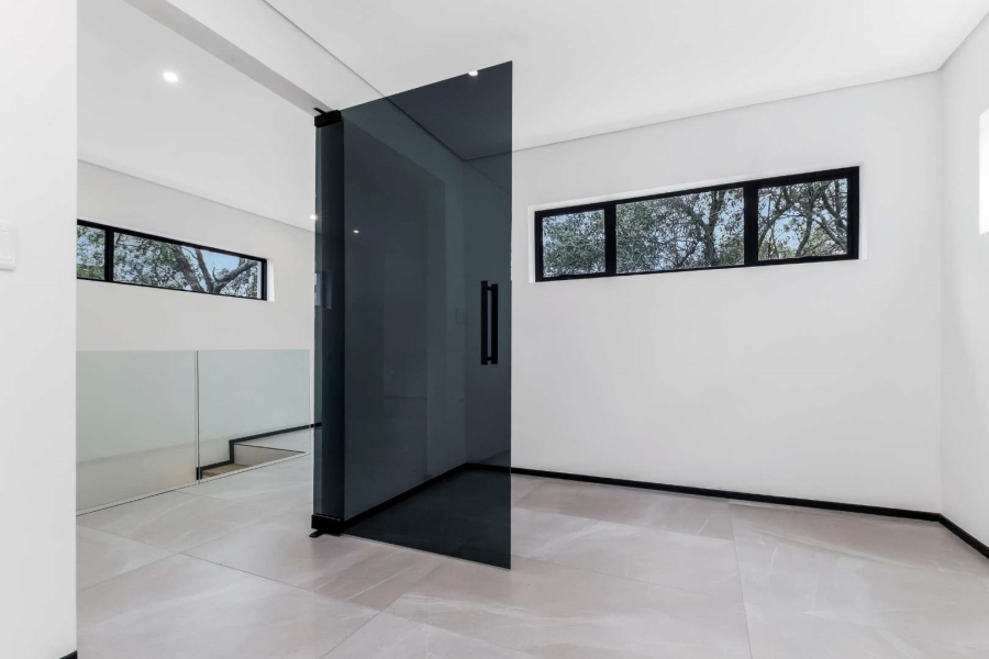 4 Bedroom Property for Sale in Helderfontein Estate Gauteng