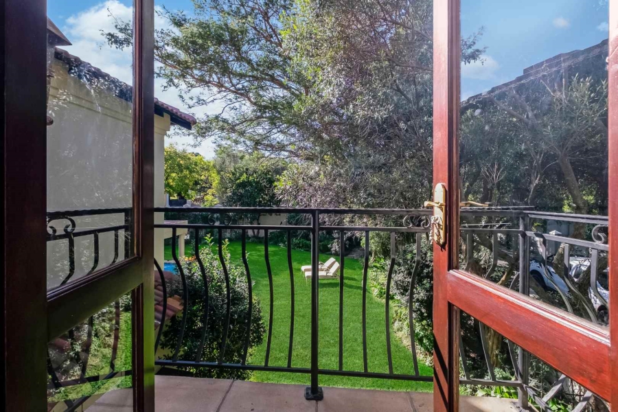 5 Bedroom Property for Sale in Dainfern Valley Gauteng