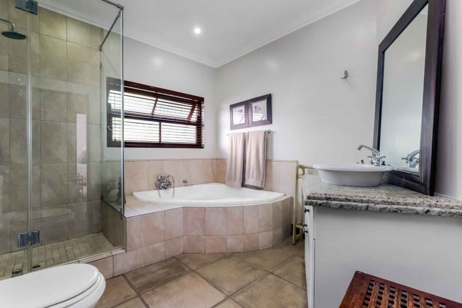 5 Bedroom Property for Sale in Dainfern Valley Gauteng