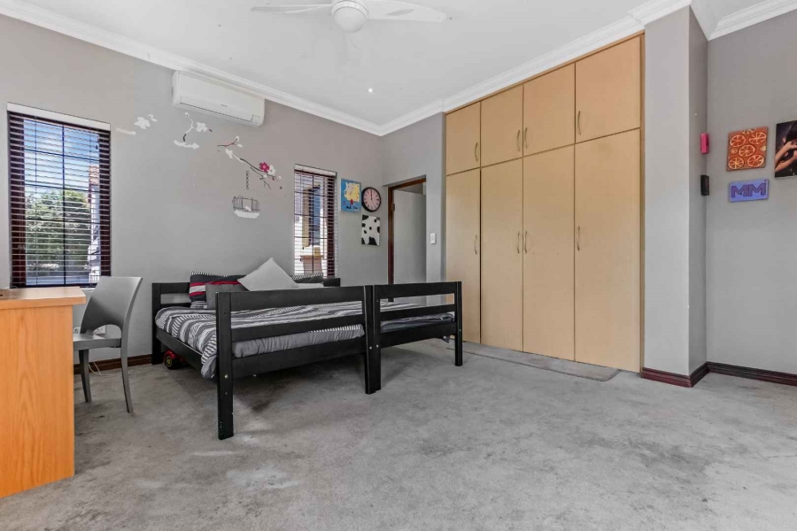 3 Bedroom Property for Sale in Broadacres Gauteng