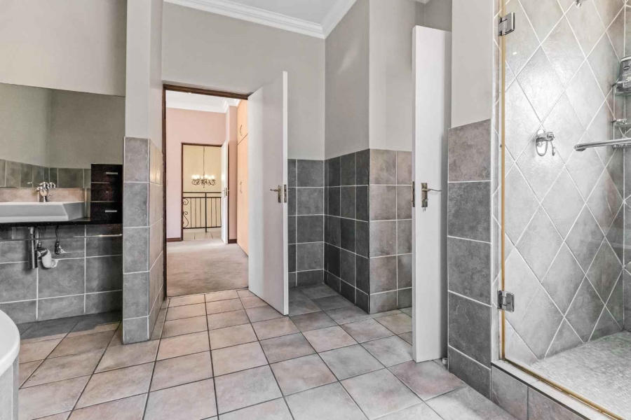 3 Bedroom Property for Sale in Broadacres Gauteng