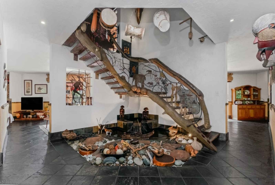 7 Bedroom Property for Sale in Beaulieu Gauteng