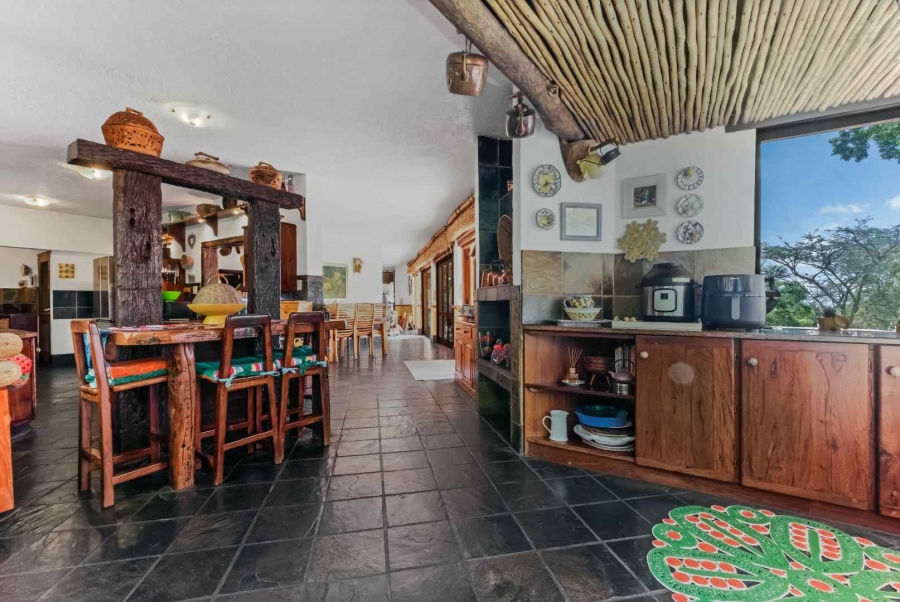 7 Bedroom Property for Sale in Beaulieu Gauteng