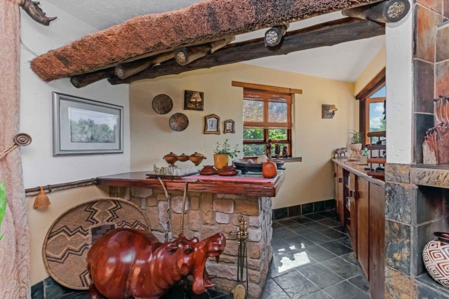 7 Bedroom Property for Sale in Beaulieu Gauteng