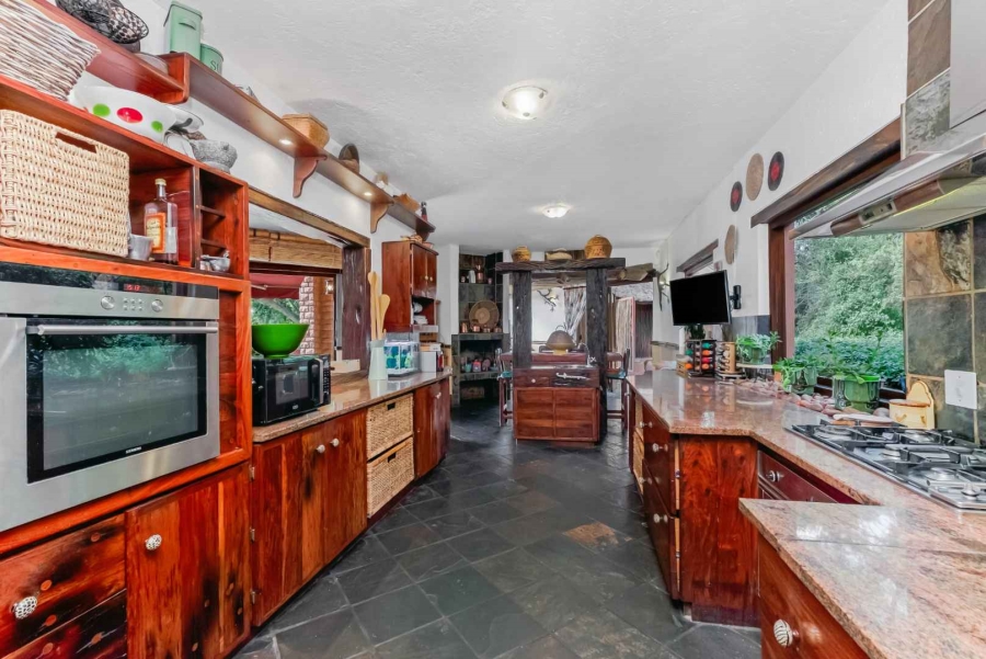 7 Bedroom Property for Sale in Beaulieu Gauteng