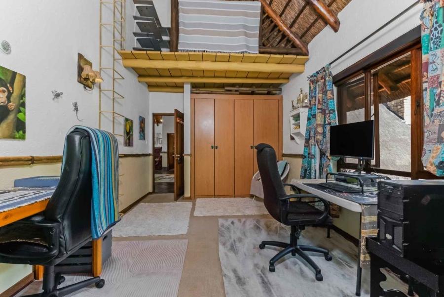 7 Bedroom Property for Sale in Beaulieu Gauteng