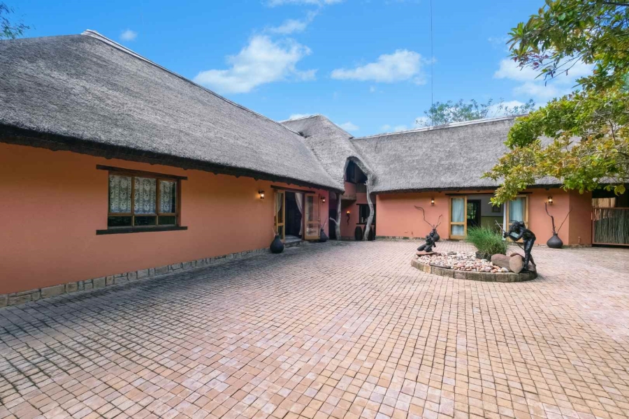 7 Bedroom Property for Sale in Beaulieu Gauteng