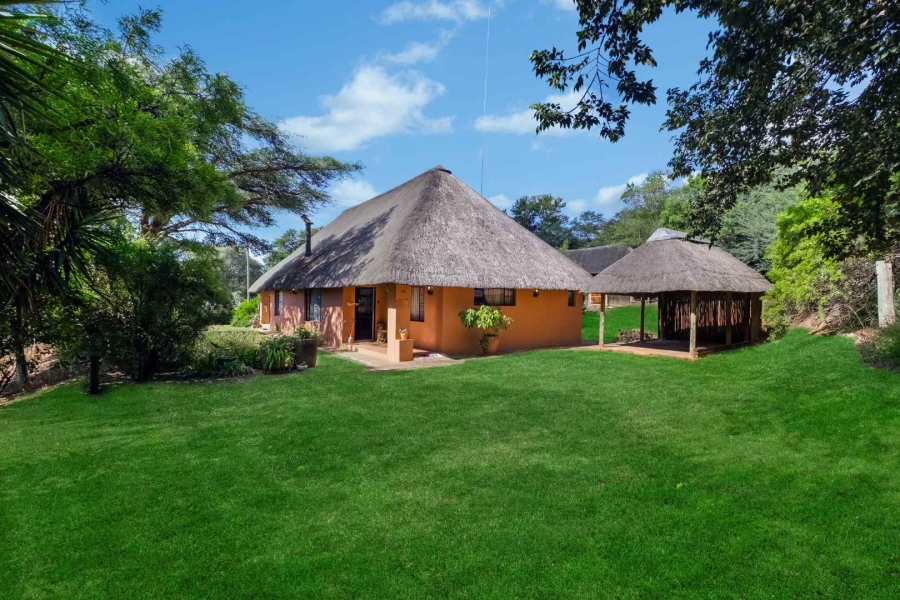 7 Bedroom Property for Sale in Beaulieu Gauteng