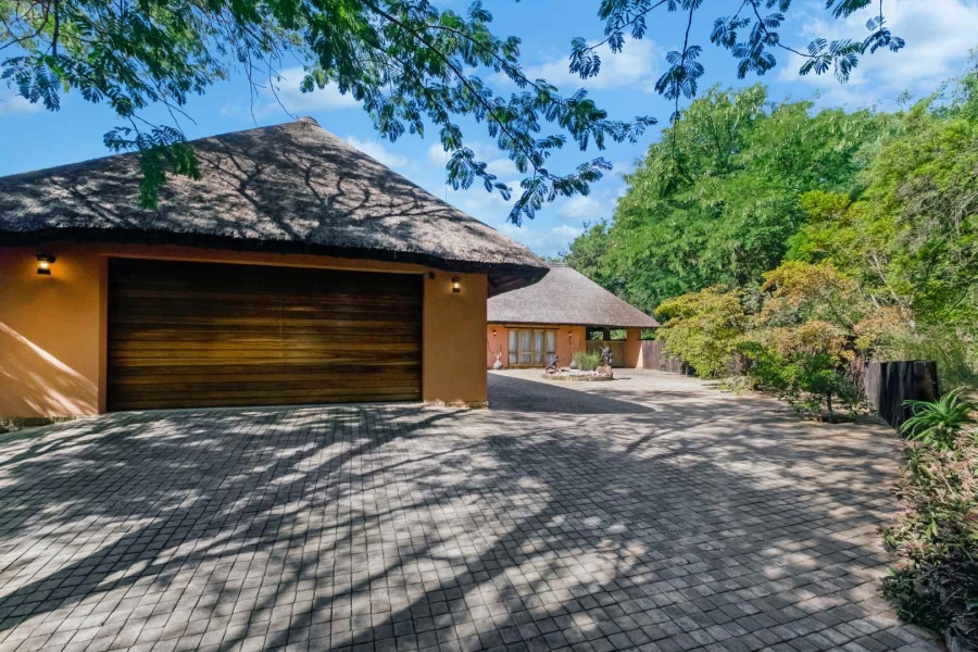 7 Bedroom Property for Sale in Beaulieu Gauteng