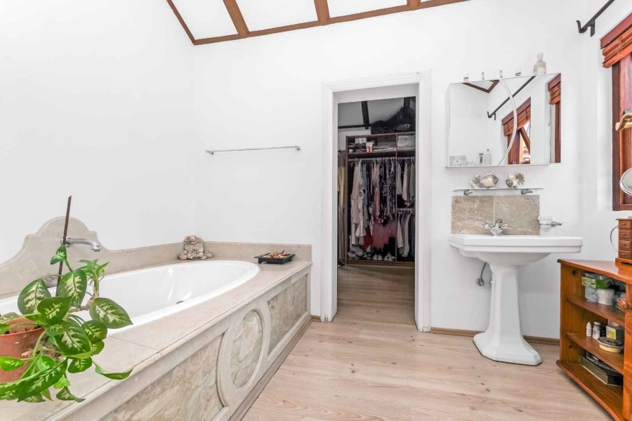 6 Bedroom Property for Sale in Beaulieu Gauteng