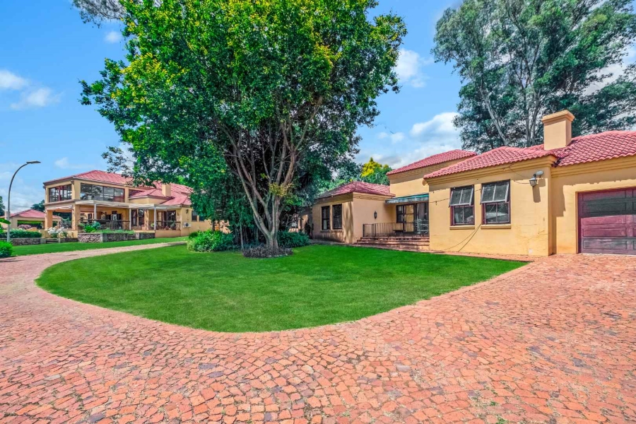 6 Bedroom Property for Sale in Beaulieu Gauteng