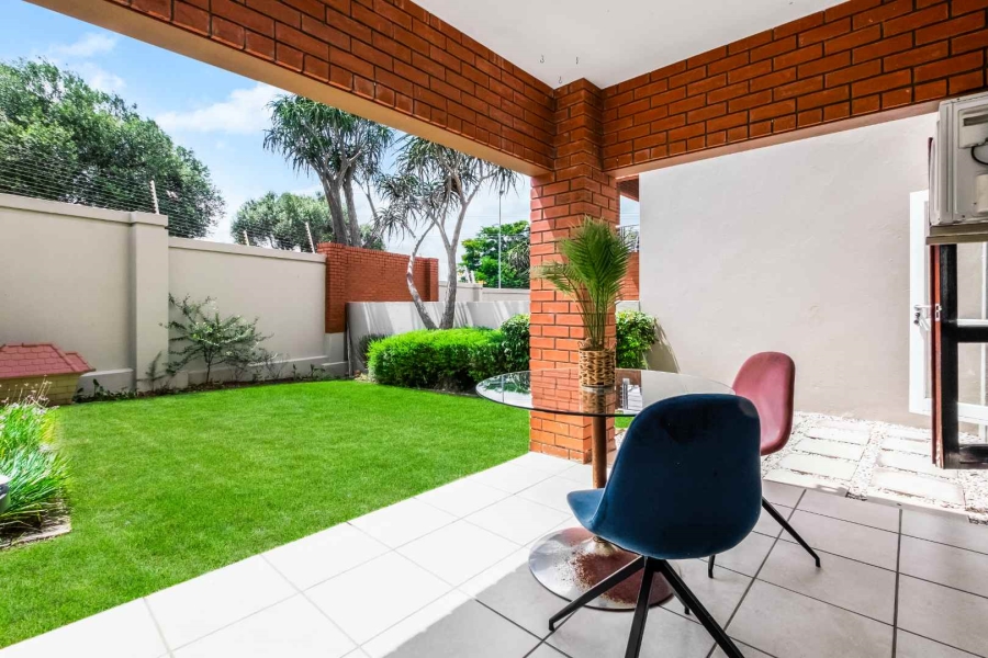 1 Bedroom Property for Sale in Lonehill Gauteng