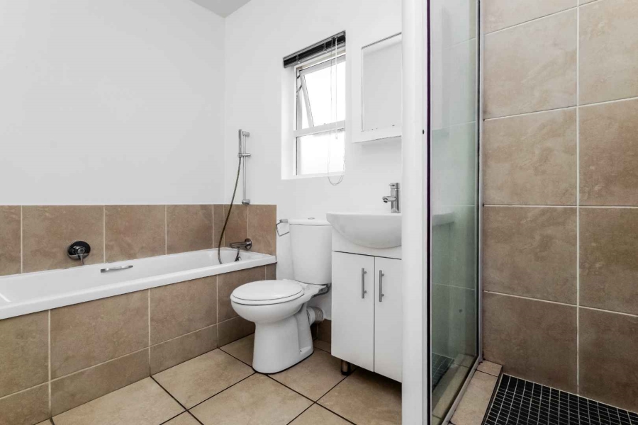 1 Bedroom Property for Sale in Lonehill Gauteng