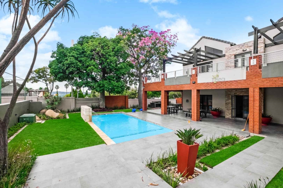 1 Bedroom Property for Sale in Lonehill Gauteng