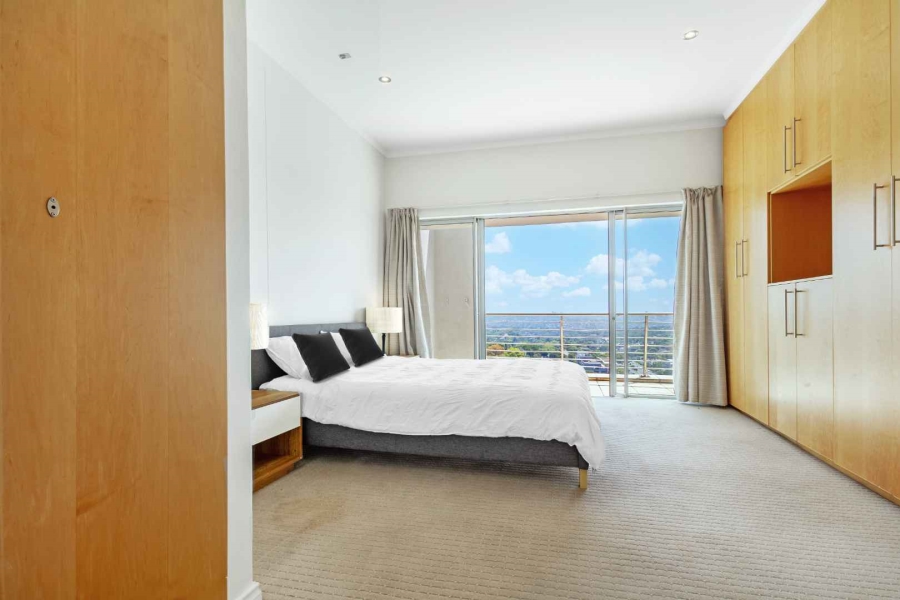 3 Bedroom Property for Sale in Sandhurst Gauteng