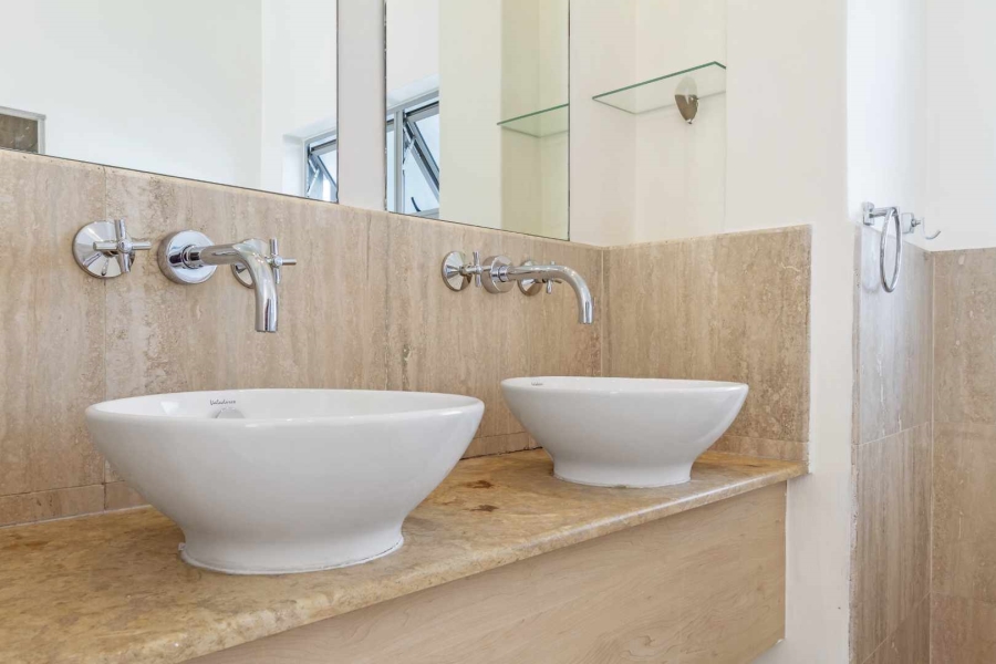 3 Bedroom Property for Sale in Sandhurst Gauteng