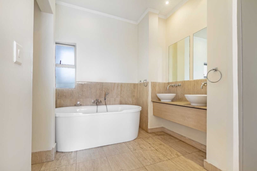 3 Bedroom Property for Sale in Sandhurst Gauteng