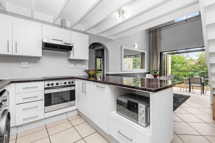 1 Bedroom Property for Sale in Lonehill Gauteng