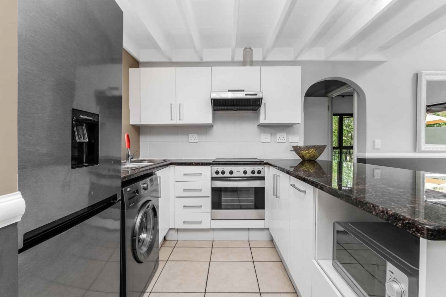 1 Bedroom Property for Sale in Lonehill Gauteng
