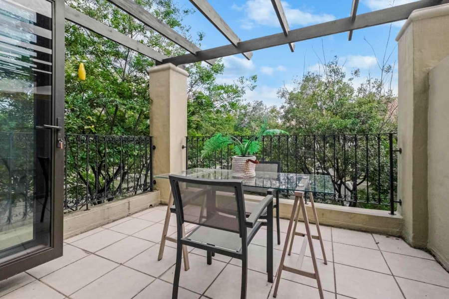 1 Bedroom Property for Sale in Lonehill Gauteng