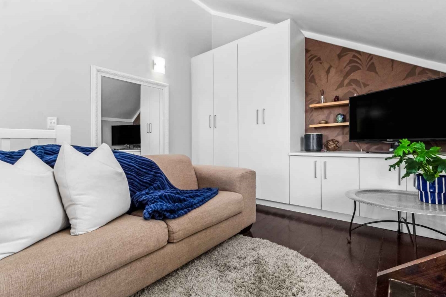 1 Bedroom Property for Sale in Lonehill Gauteng