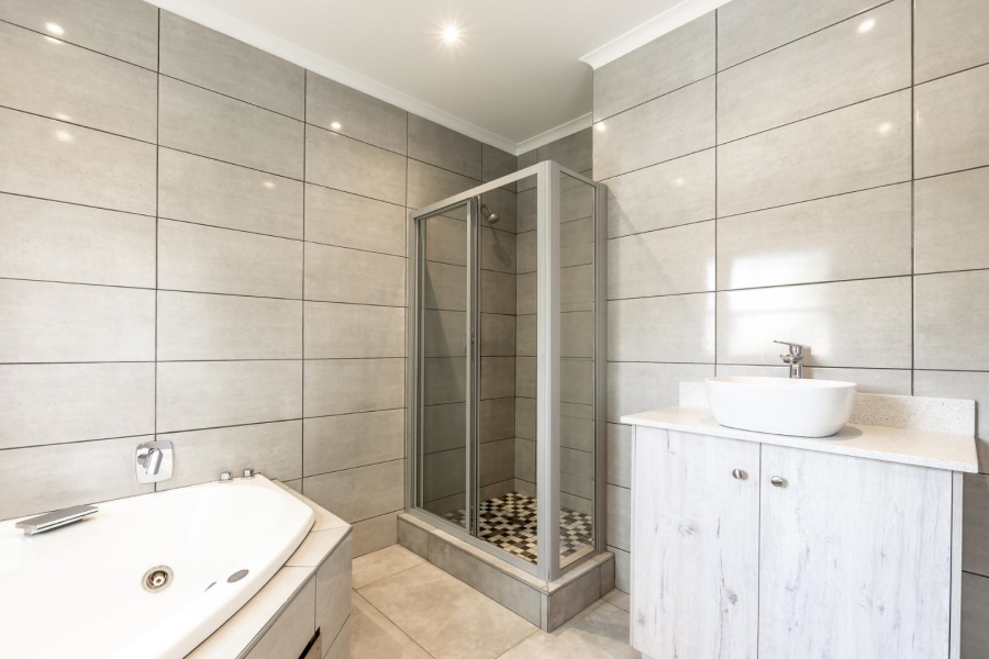 1 Bedroom Property for Sale in Dainfern Gauteng