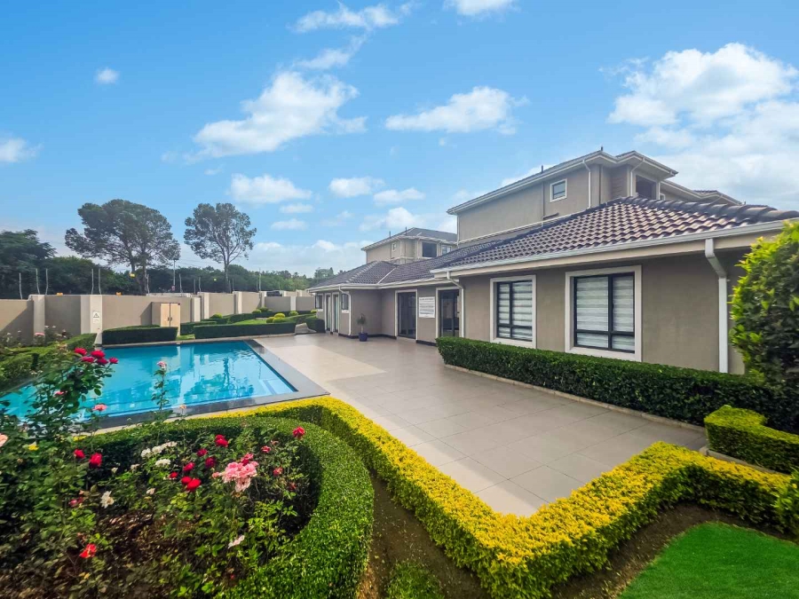 2 Bedroom Property for Sale in Broadacres Gauteng