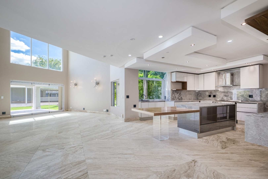 5 Bedroom Property for Sale in Fourways Gardens Gauteng