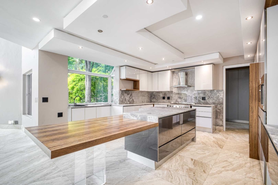 5 Bedroom Property for Sale in Fourways Gardens Gauteng