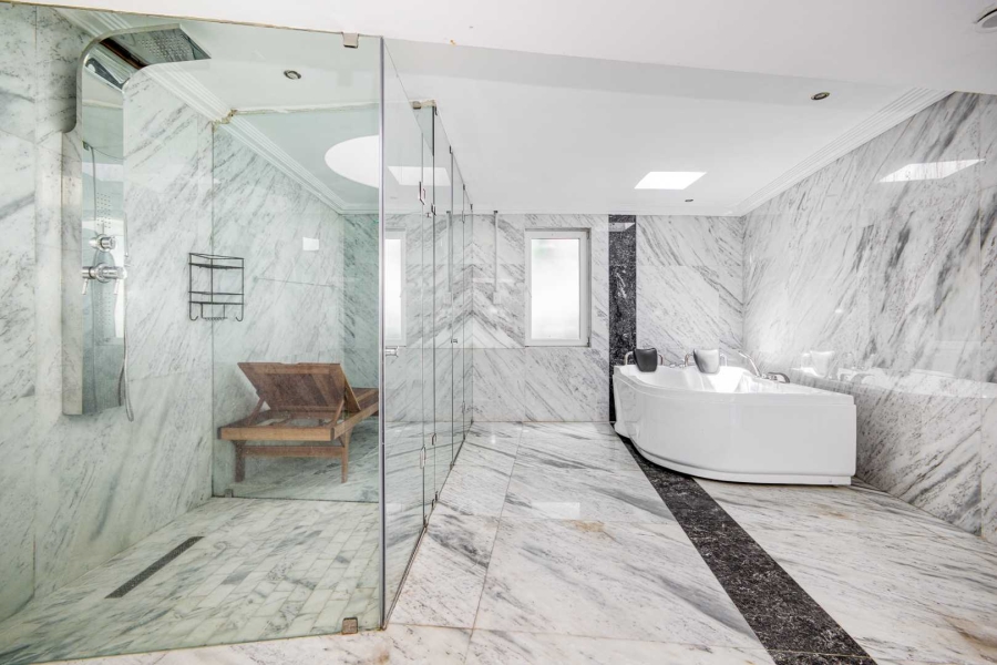 5 Bedroom Property for Sale in Fourways Gardens Gauteng