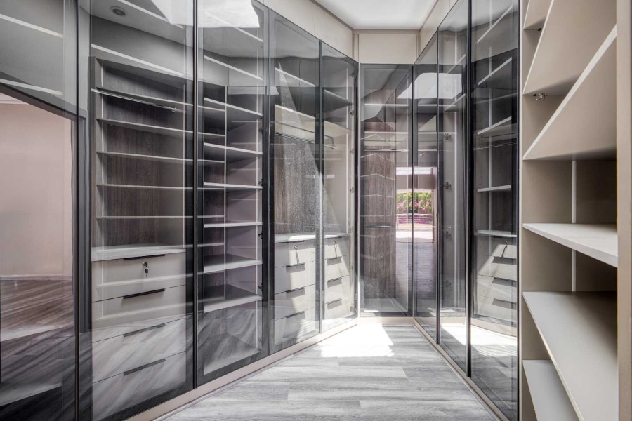 5 Bedroom Property for Sale in Fourways Gardens Gauteng