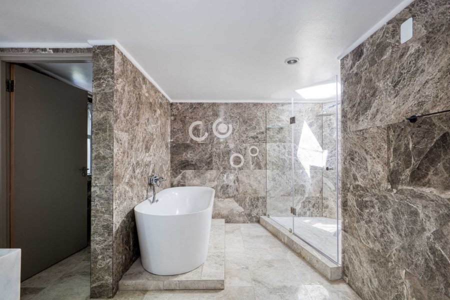 5 Bedroom Property for Sale in Fourways Gardens Gauteng