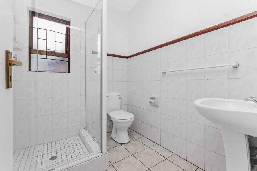 2 Bedroom Property for Sale in Lonehill Gauteng
