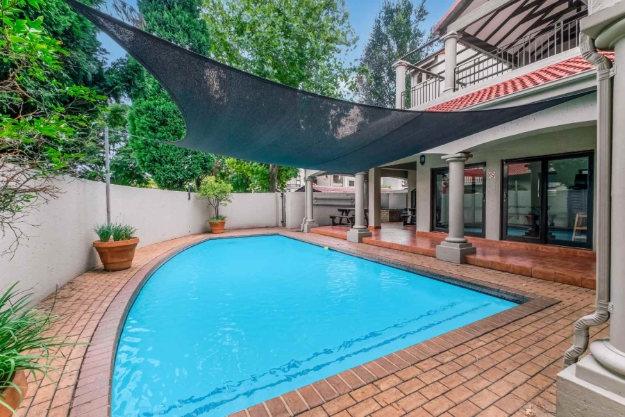 2 Bedroom Property for Sale in Lonehill Gauteng