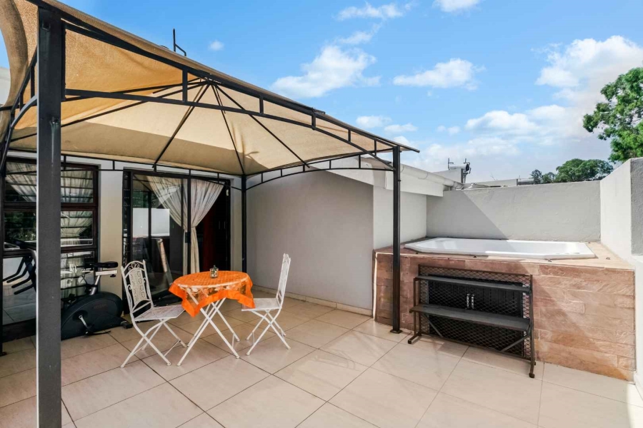 3 Bedroom Property for Sale in Ferndale Gauteng