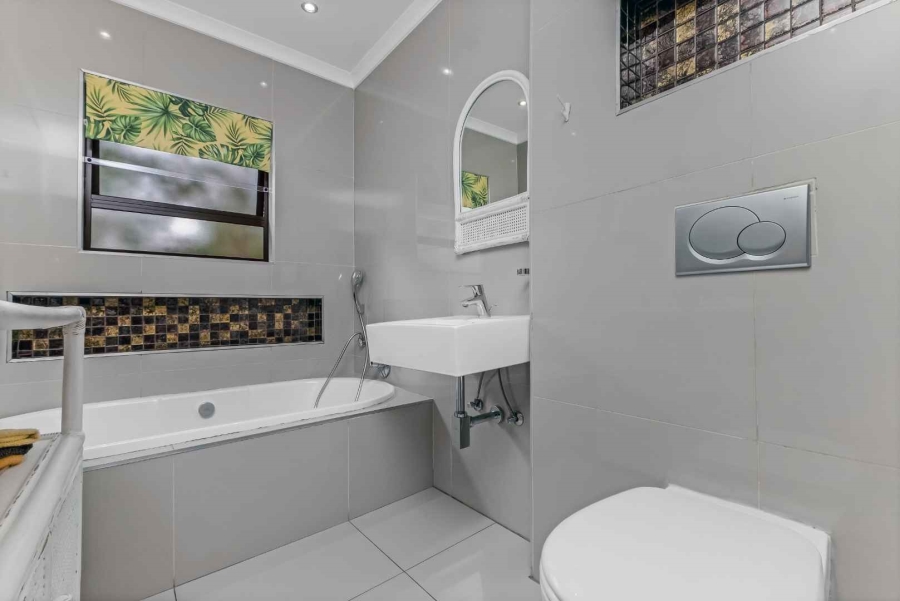 3 Bedroom Property for Sale in Fourways Gauteng