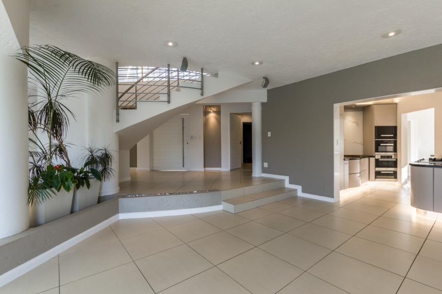 To Let 5 Bedroom Property for Rent in Dainfern Golf Estate Gauteng