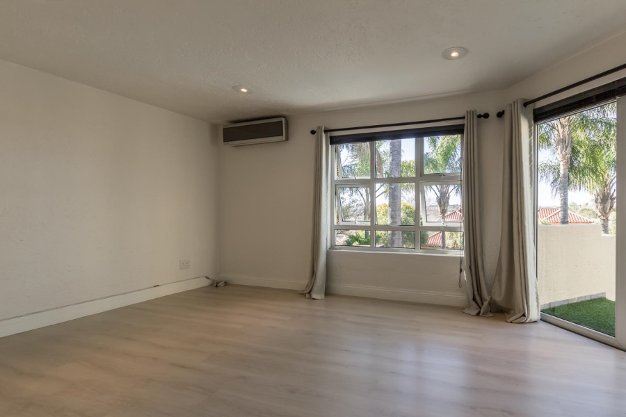 To Let 5 Bedroom Property for Rent in Dainfern Golf Estate Gauteng