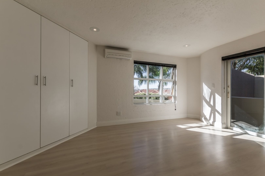 To Let 5 Bedroom Property for Rent in Dainfern Golf Estate Gauteng