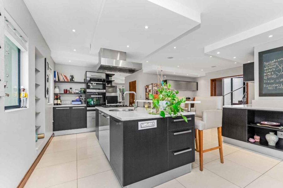 To Let 4 Bedroom Property for Rent in Fourways Gardens Gauteng