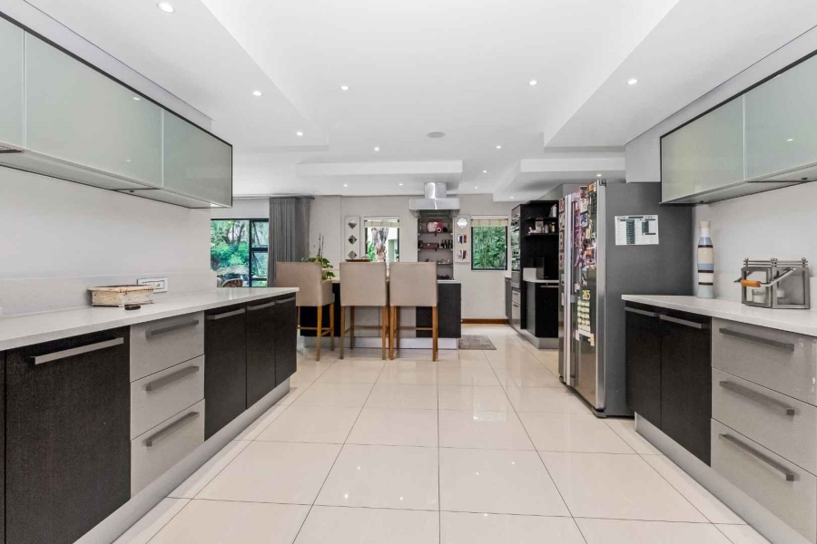 To Let 4 Bedroom Property for Rent in Fourways Gardens Gauteng