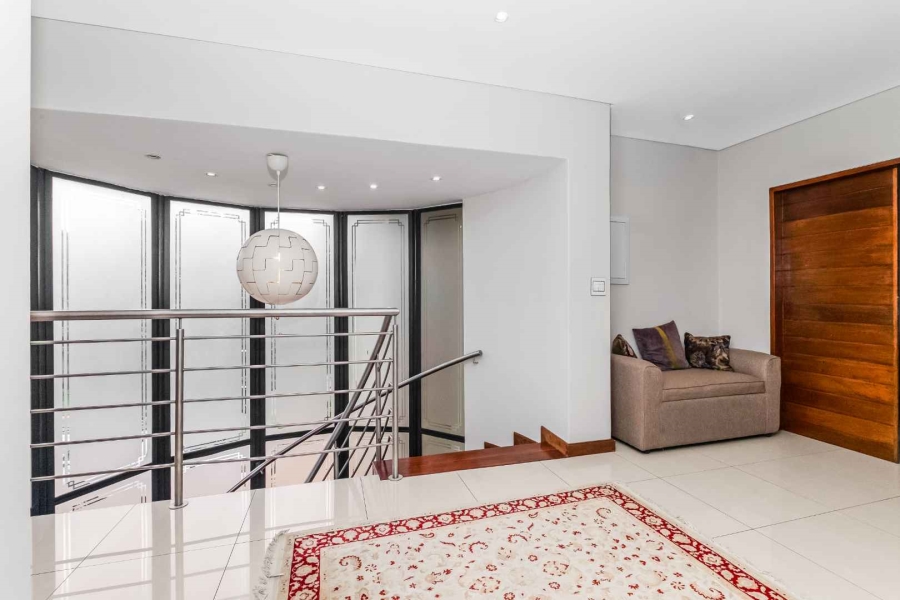 To Let 4 Bedroom Property for Rent in Fourways Gardens Gauteng