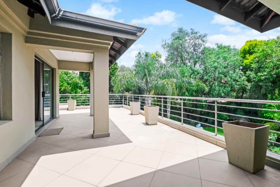 To Let 4 Bedroom Property for Rent in Fourways Gardens Gauteng