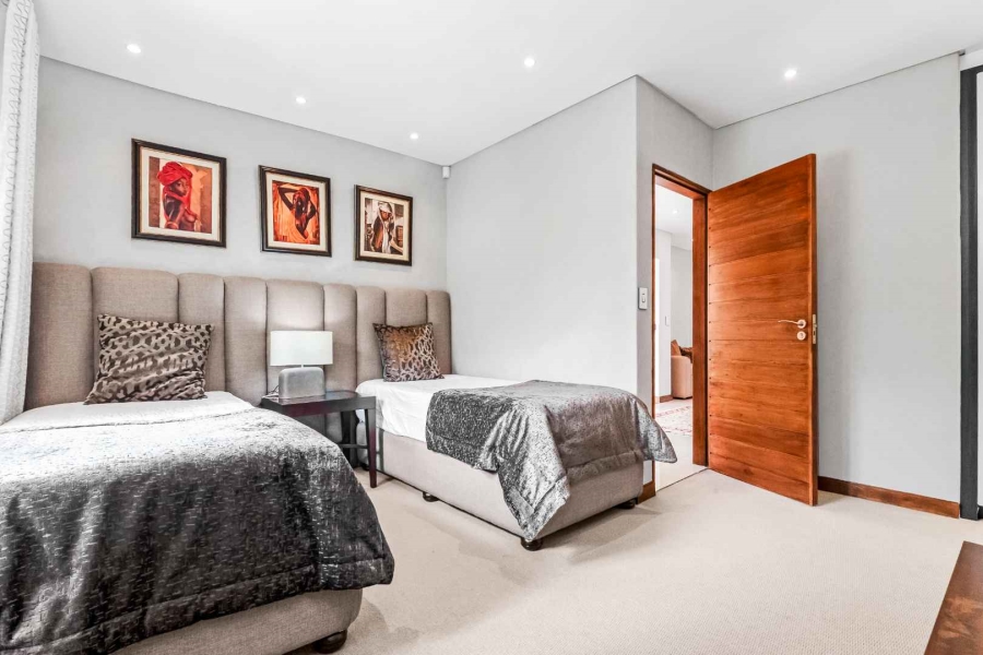 To Let 4 Bedroom Property for Rent in Fourways Gardens Gauteng